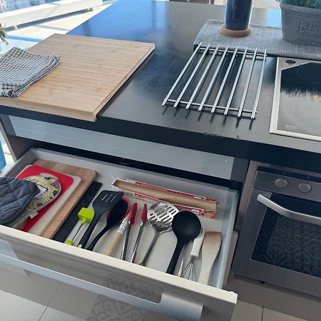 Helios Luxury Apartment In Vilnius Skyscraper エクステリア 写真