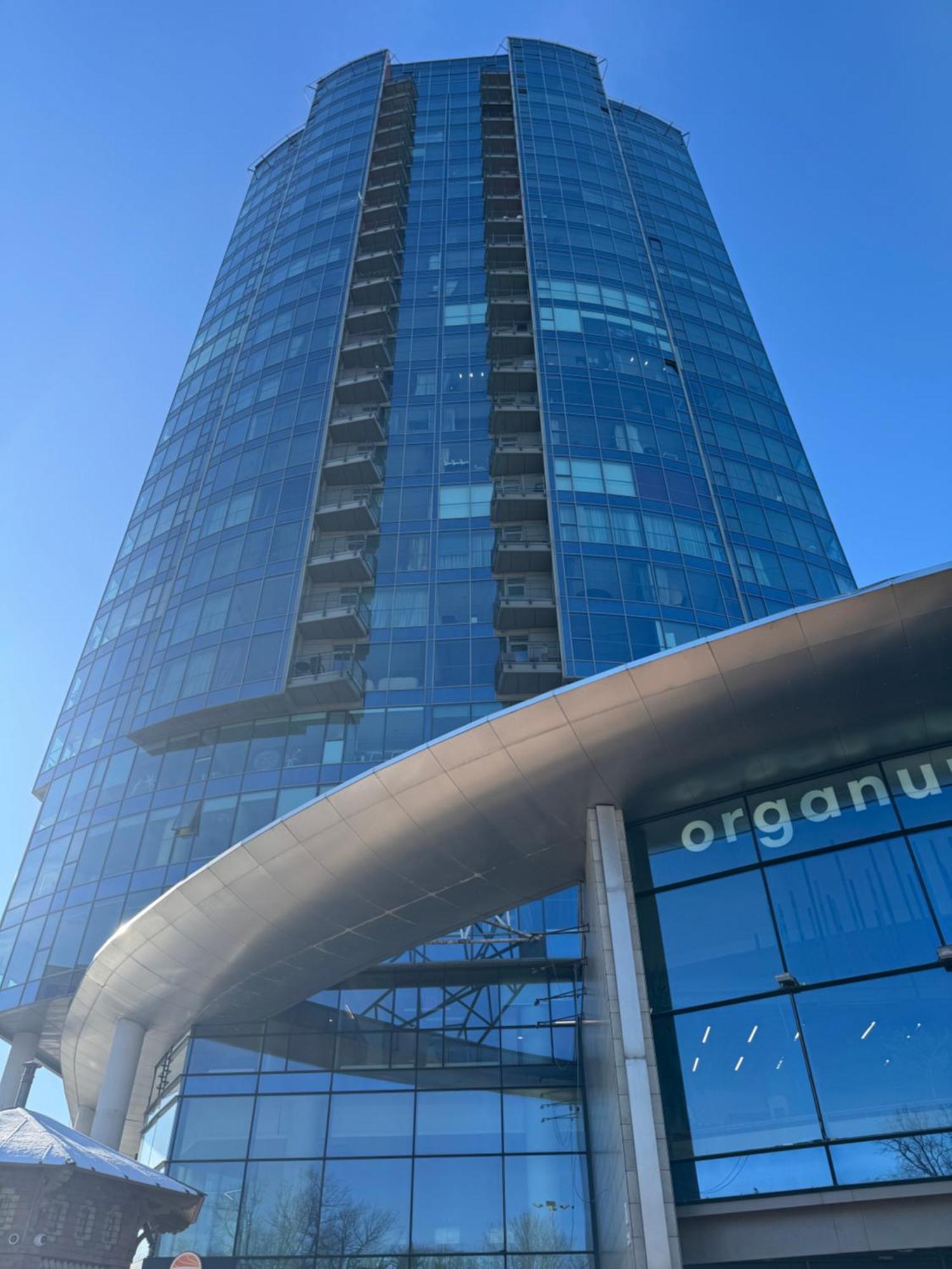 Helios Luxury Apartment In Vilnius Skyscraper エクステリア 写真